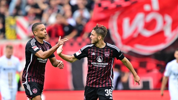 Sportschau Bundesliga - Nürnberg Gewinnt Wildes Spiel Gegen Wiesbaden