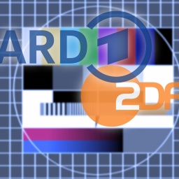 Logos der öffentlich rechtlichen Sendeanstalten ARD und ZDF auf einem Testbild.