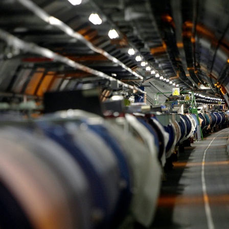 Blick ins Innere des Teilchenbeschleunigers CERN in der Schweiz