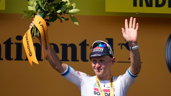 Sportschau Tour De France - 9. Etappe - Die Siegerehrung