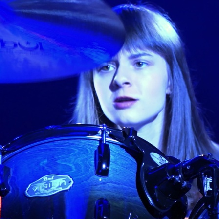 Carina - inzwischen wird sie als Schlagzeugerin von Profibands gebucht