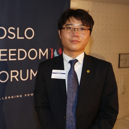 Ji Seong-ho, Flüchtling und Präsident der NGO Now Action and Unity for Human Rights, auf einer Pressekonferenz währende des Freedom Forum 2015 in Oslo