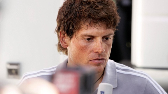 Being Jan Ullrich - Folge 4: Unerlaubte Waffen (s01/e04)