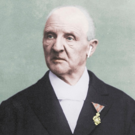 Montage: Anton Bruckner im Schwarz-weiß-Porträt mit Kopfhörern, Foto um 1890