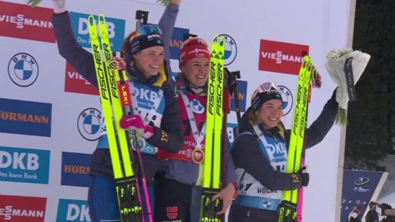 Sportschau - Denise Herrmann-wick Gewinnt Sprint In Oslo - Die Siegerehrung