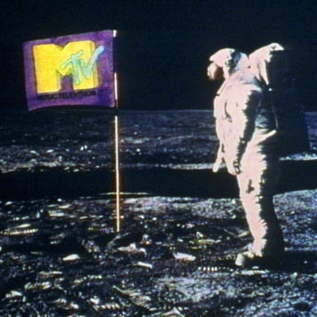 In den historischen Aufnahmen von der ersten Mondlandung, die Neil Armstrong beim Hissen der amerikanischen Flagge zeigen, wurde das Sternenbanner kurzerhand mit dem MTV-Logo ersetzt