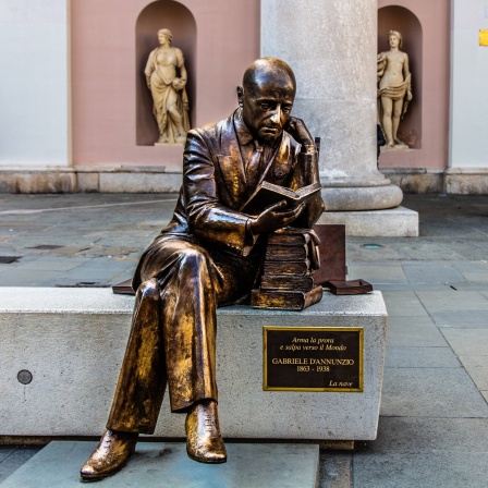 Monument Gabriele D&#039;Annunzio