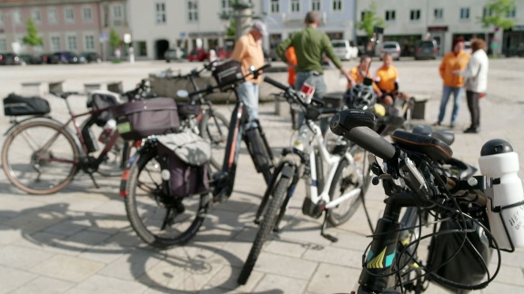 Mittagsmagazin - Lange Strecken Leichtgemacht – Das Sind Die Besten E-bikes