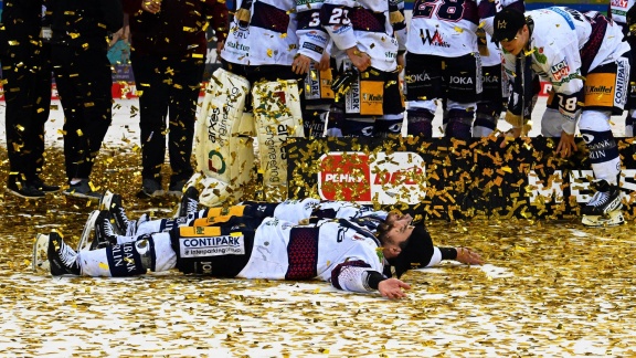 Sportschau - Eisbären Berlin Feiern Zehnten Titel In Der Del