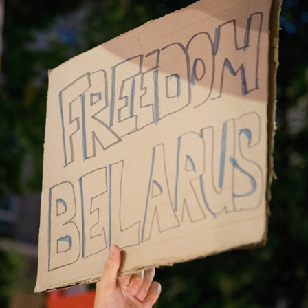 Plakat: Freiheit und Demokratie in Belarus