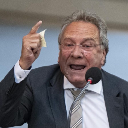 Politiker Klaus Ernst: "Wir müssen mit Putin verhandeln"