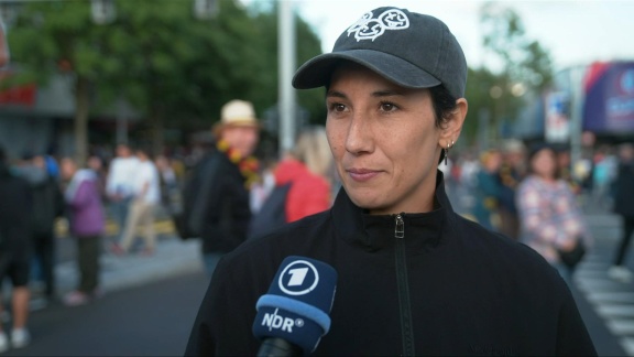 Coverbild Deutschland / Giulia Gwinn