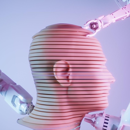 Ein geschnittener und geschichteter Cyborg-Kopf mit Roboterarmen, die an dem Kopf arbeiten.