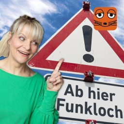 Bildmontage: Nina und Funkloch-Schild