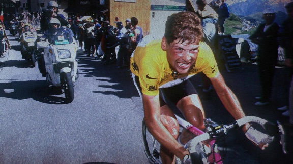 Being Jan Ullrich - Folge 2: In Gelb (mit Originalton) (s01/e02)