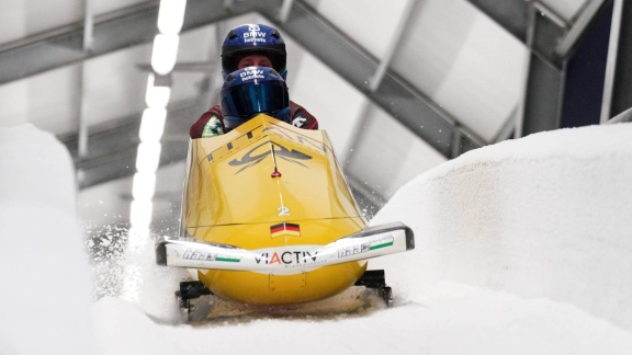 Sportschau Wintersport - Der Zweierbob Der Männer In Winterberg - Der Erste Lauf Im Re-live
