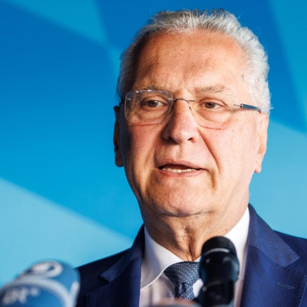 Nach Schüssen in München: Innenminister Herrmann hält Oktoberfest für sicher