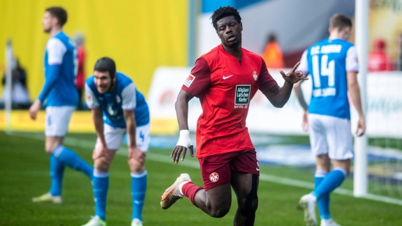 Sportschau Bundesliga - Ache-dreierpack Lässt Lautern In Rostock Jubeln