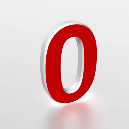 Die Zahl Null in roter Farbe. Die Null wurde in Indien erfunden