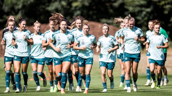 Sportschau - Dfb-frauen: Auf Den Letzten Metern Zum Finale