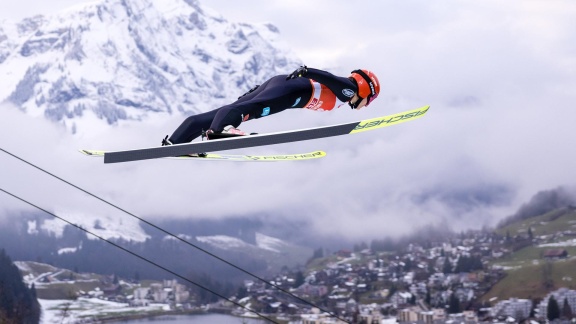 Sportschau Wintersport - Dsv-springerinnen Verpassen Top Ten In Engelberg