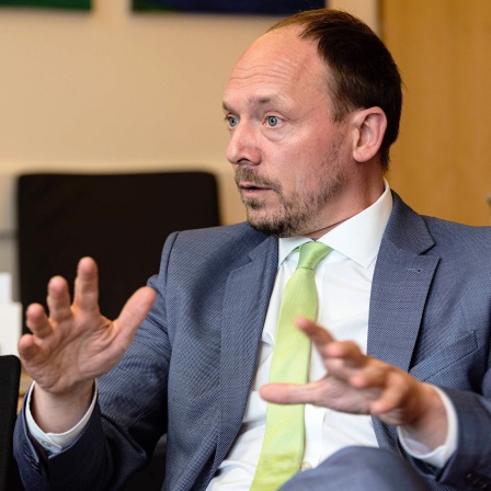 CDU-Bundestagsabgeordneter und Ostbeauftragter der Bundesregierung Marco Wanderwitz im Gespräch mit dem Tagesspiegel in seinem Abgeordneten-Büro.