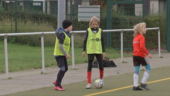 Sportschau - Berliner Tsc - Fußball-camp Mit Gewaltprävention