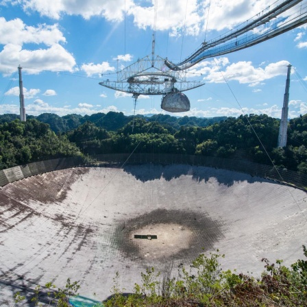 Blick auf das ehemalige Observatorium südlich der Hafenstadt Arecibo in Puerto Rico.