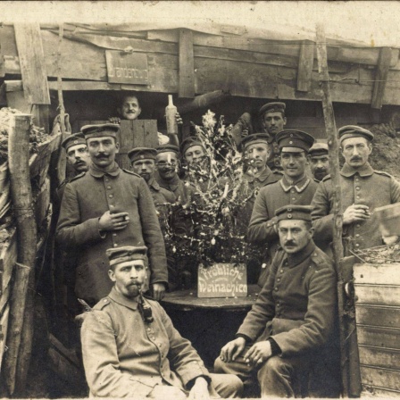 Weihnachten im Schützengraben mit Tannenbaum