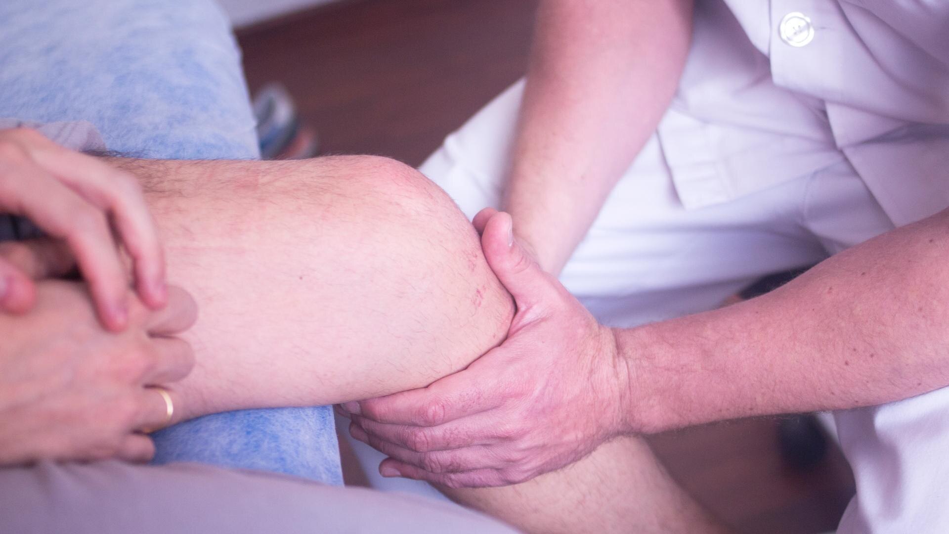 Слабость в ногах причина у мужчин. Мышечная слабость в ногах у пожилых причины и лечение у мужчин.