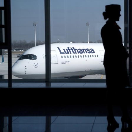 Flugbegleiterinnen der Deutschen Lufthansa