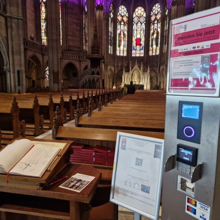 Spenden mit Kreditkarte im Dom von Speyer