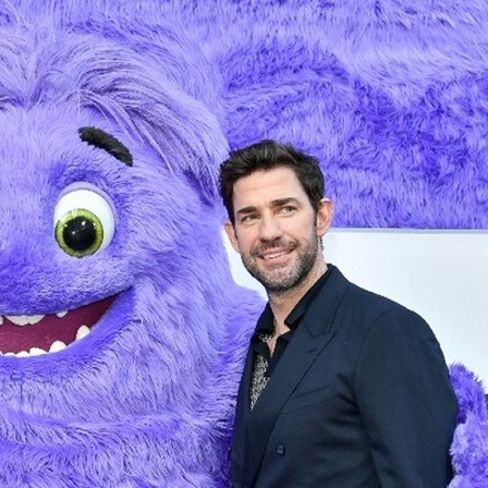 John Krasinski mit dem Filmcharakter "Blue" bei der Filmpremiere von "IF" in New York.