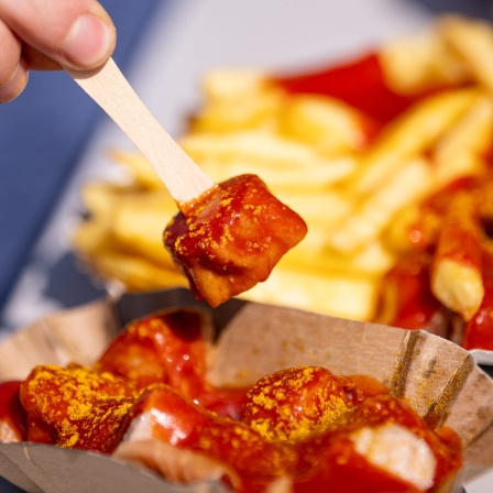 Die Currywurst wird 75
