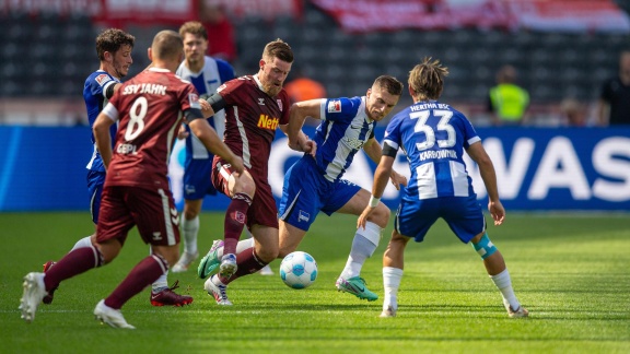 Sportschau Bundesliga - Hertha Bsc Schlägt Dezimierte Regensburger