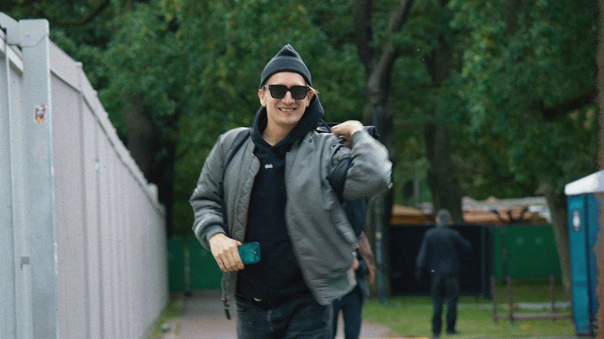 BYE, BYE KUMMER: Folge 1: Anfangen (S01/E01) | ARD Mediathek