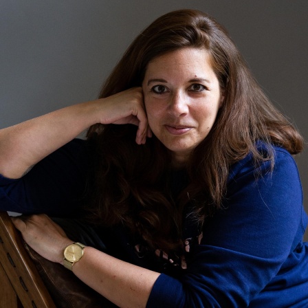 Rasha Khayat, Schriftstellerin und Podcasterin