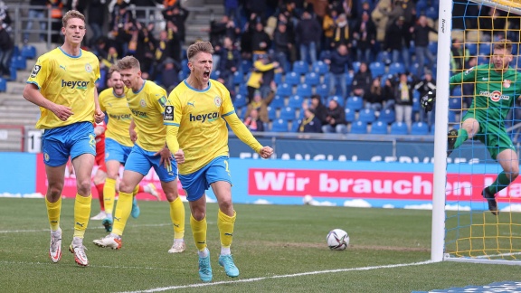 Sportschau - 3. Liga: Braunschweig Mit Last-minute-sieg