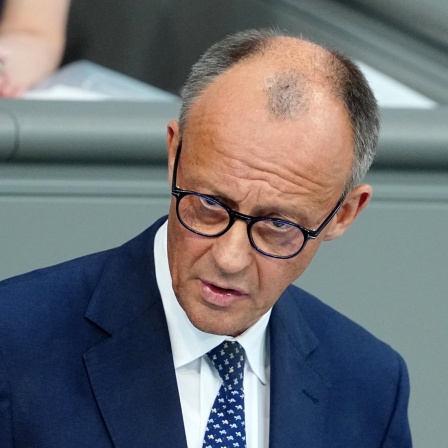 Bundeskanzler Friedrich Merz (CDU) im Bundestag. 