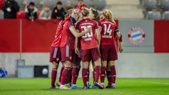 Sportschau - Frauenfußball-bundesliga: Druck Für Veränderungen