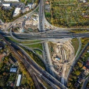 Luftaufnahme des Autobahnkreuz Herne: Ineinander verschlungene Autobahnen mit einer Großbaustelle.