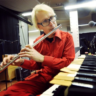Der finnische Musiker und Komponist Jimi Tenor im Jahr 2011.