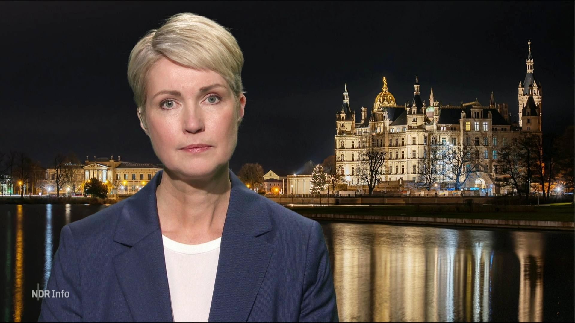 NDR Info: Schwesig Unter Druck - Ministerpräsidentin Im Interview | ARD ...