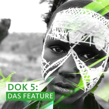 Das Beitragsbild des Dok5 "Grüner Kolonialismus" zeigt einen jungen Massai mit weißer Gesichtsbemalung in 2016