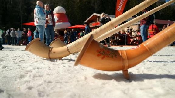 Sportschau - Schweizer Tradition Trifft Auf Biathlon-fans