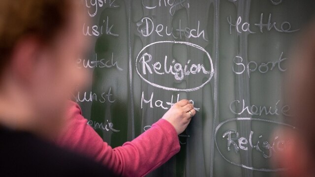 Religionsunterricht | Bild: Friso Gentsch/dpa