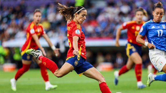 Coverbild Deutschland / Giulia Gwinn