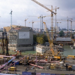 Die Großbaustelle am Potsdamer Platz im Jahre 1996. (Bild: imago/Detlev Konnerth)