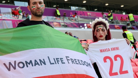 Sportschau - Iranische Proteste Gehen Auch In Katar Weiter