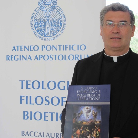 Pater Pedro Barrajón, Organisator des Kurses "Exorzismus und Gebete der Befreiung", 2015